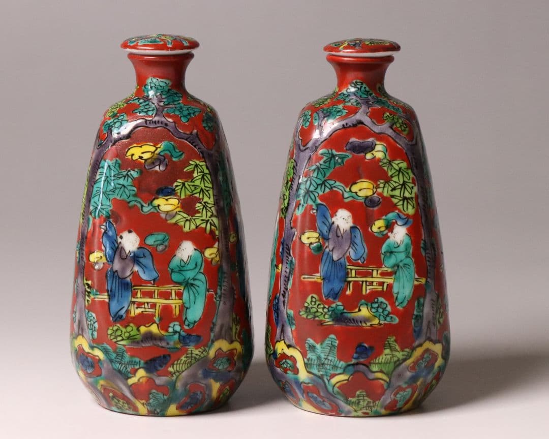 陶芸 九谷焼 木米写し 徳利一対 唐人物図 色絵 赤絵 酒器【MA469】