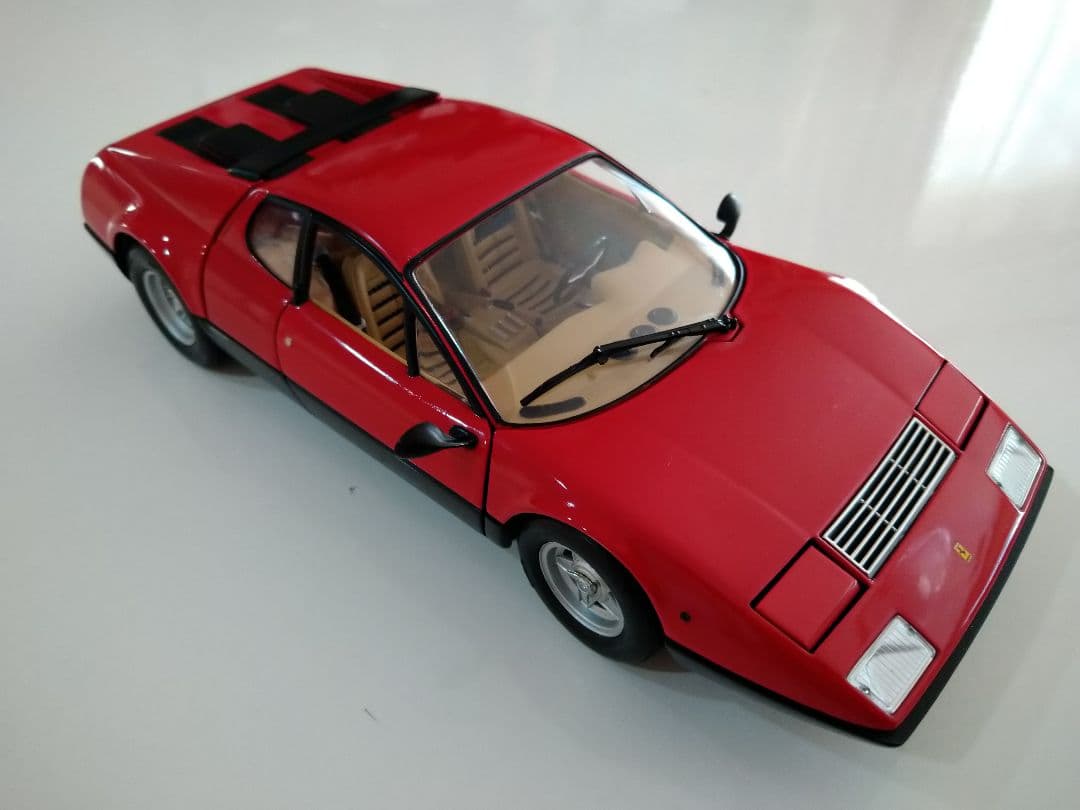 車　ＫＹＯＳＹＯ　1/18　ダイキャストミニカー　フェラーリ３６５ＧＴ４/ＢＢ