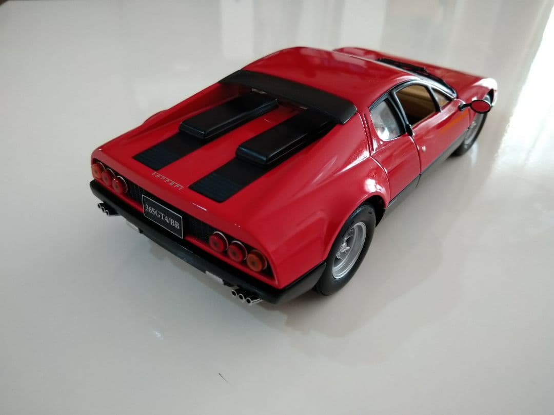 車　ＫＹＯＳＹＯ　1/18　ダイキャストミニカー　フェラーリ３６５ＧＴ４/ＢＢ