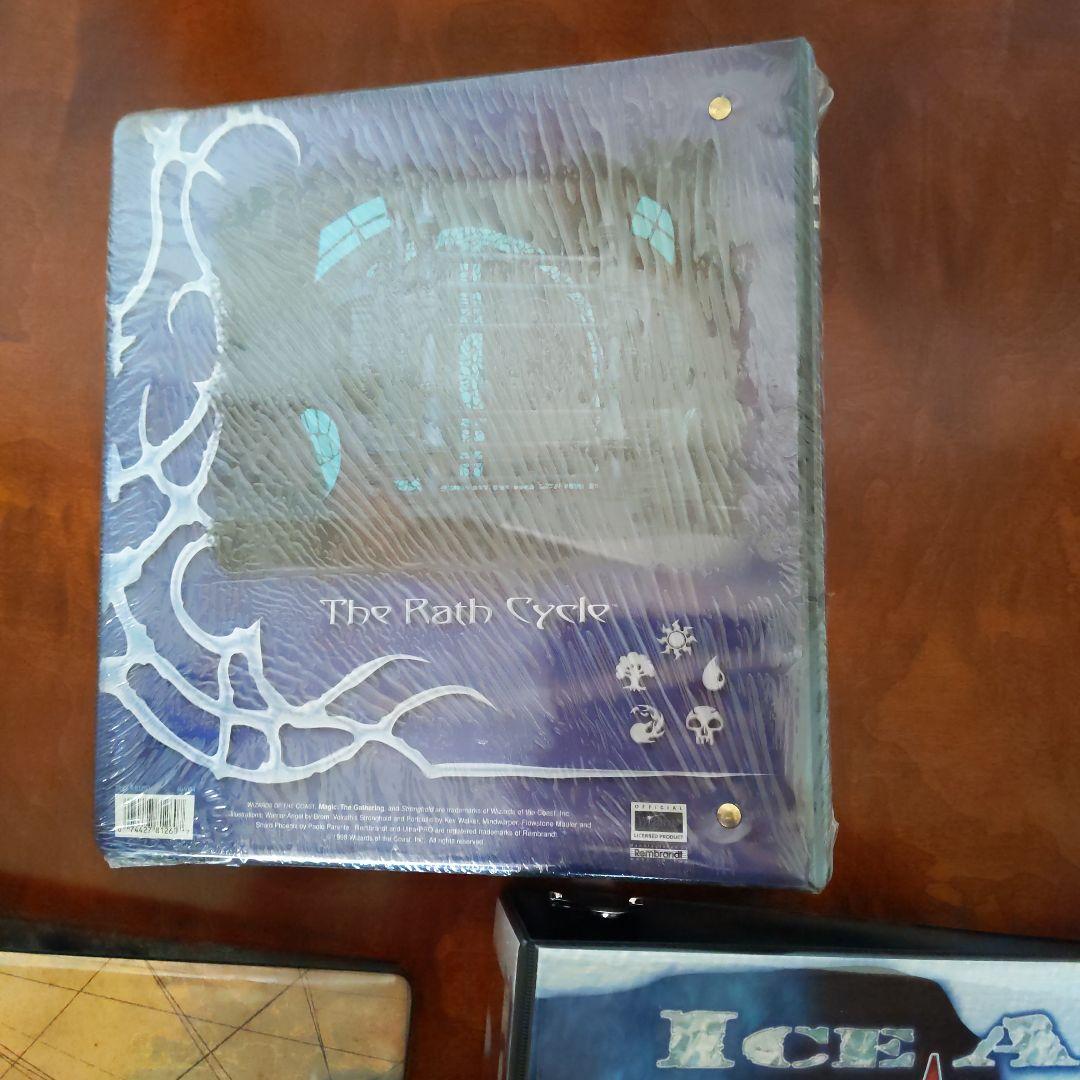 ■難あり　MTG コレクターアルバム　3冊（うち1冊は未開封新品）