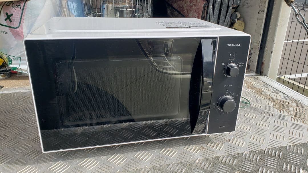 TOSHIBA 東芝 単機能　電子レンジ ER-M17Yフラット　2024年製