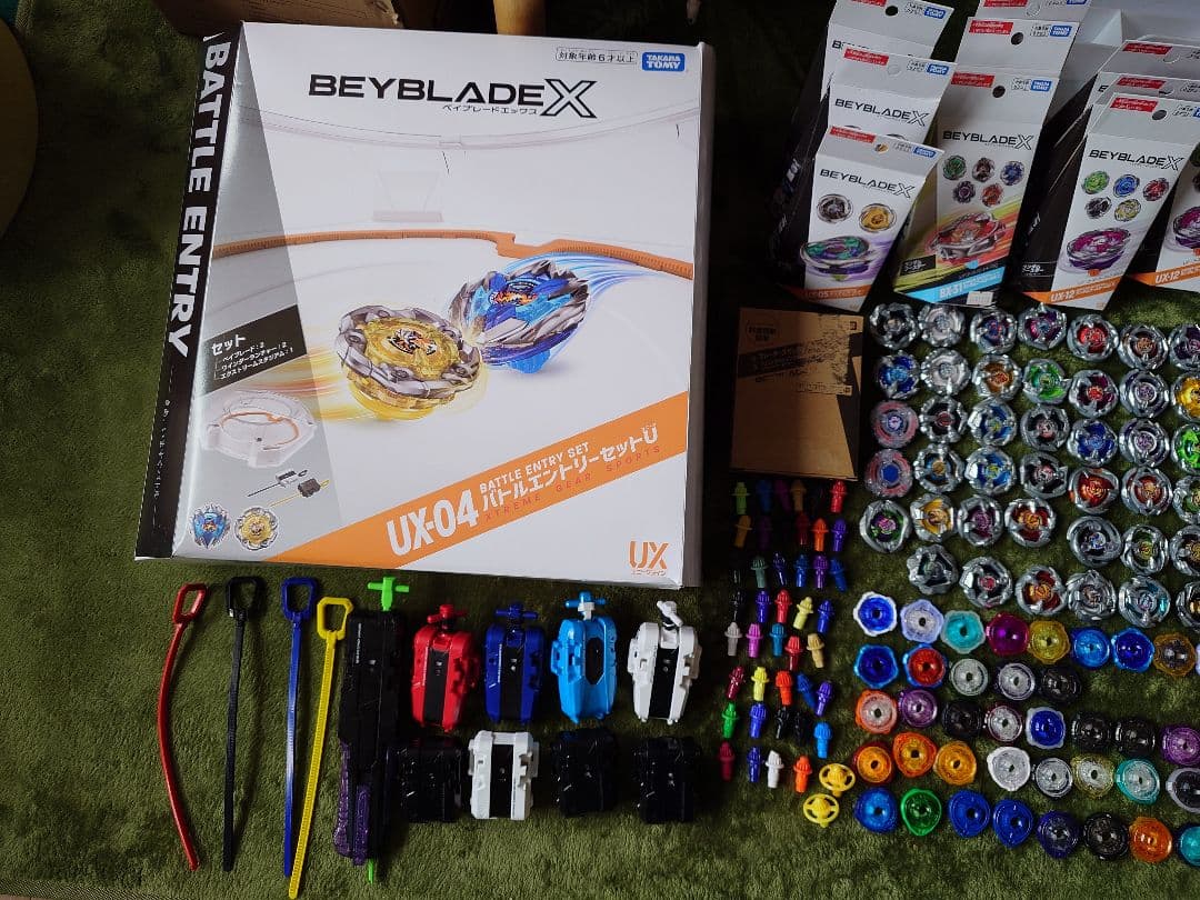 ベイブレードX　68点＋αまとめ売り(引退品)レアベイ4点有り