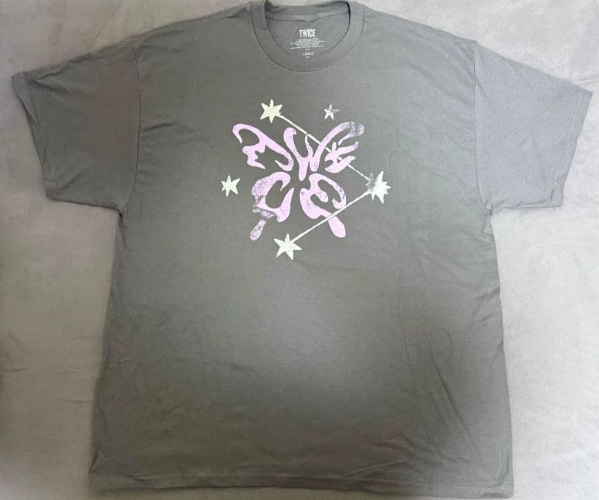 TWICE Lollapalooza 2025 グレーTシャツ X L 新品