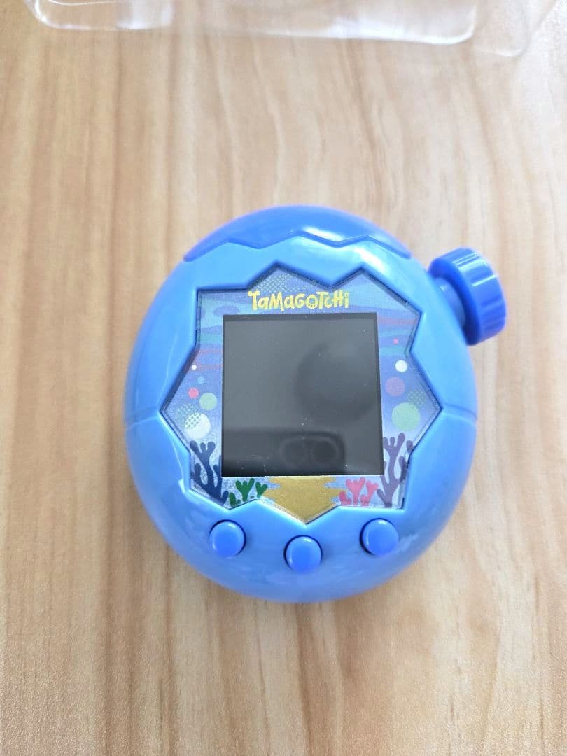 たまごっち　パラダイス　ブルー　ネックストラップ　玩具　人気　育成