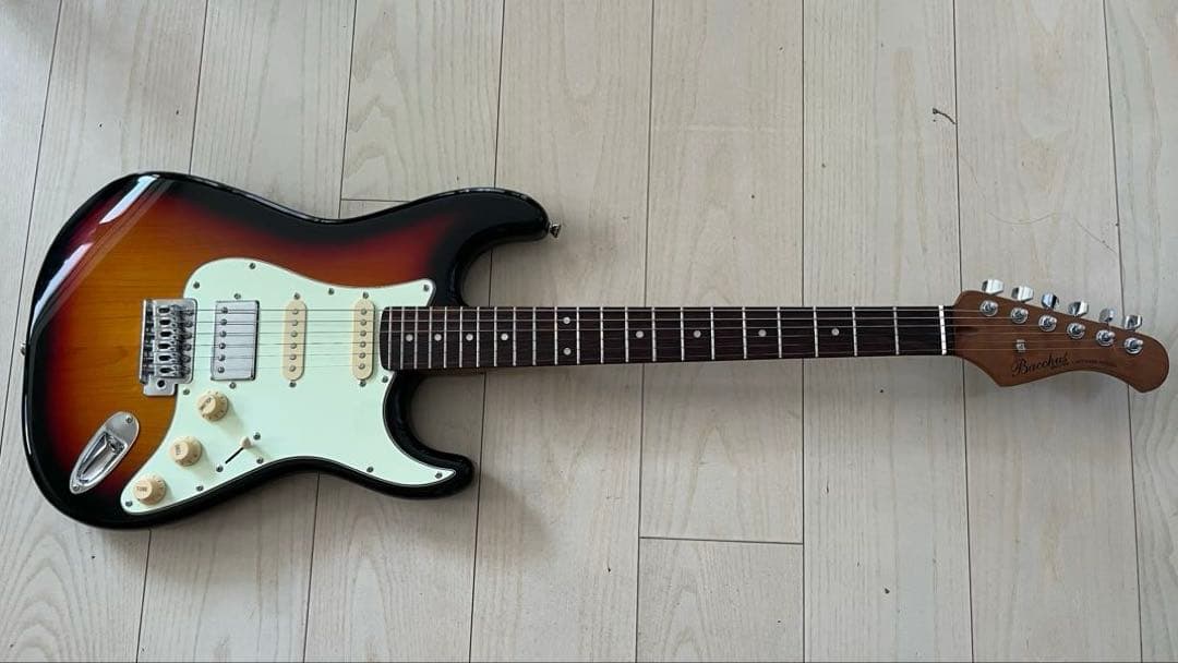 Bachus BST-2-RSM/R 3TSエレキギター サンバースト
