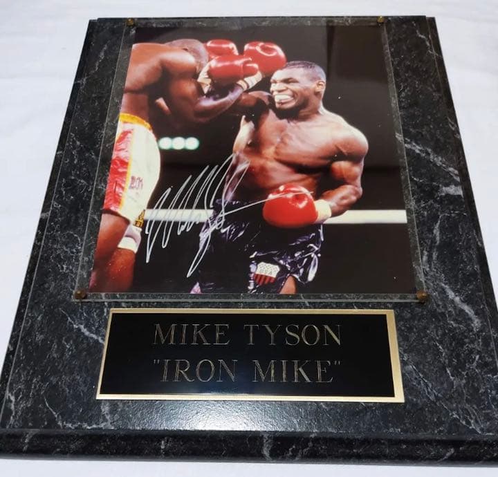 マイクタイソン　直筆サイン　激レア