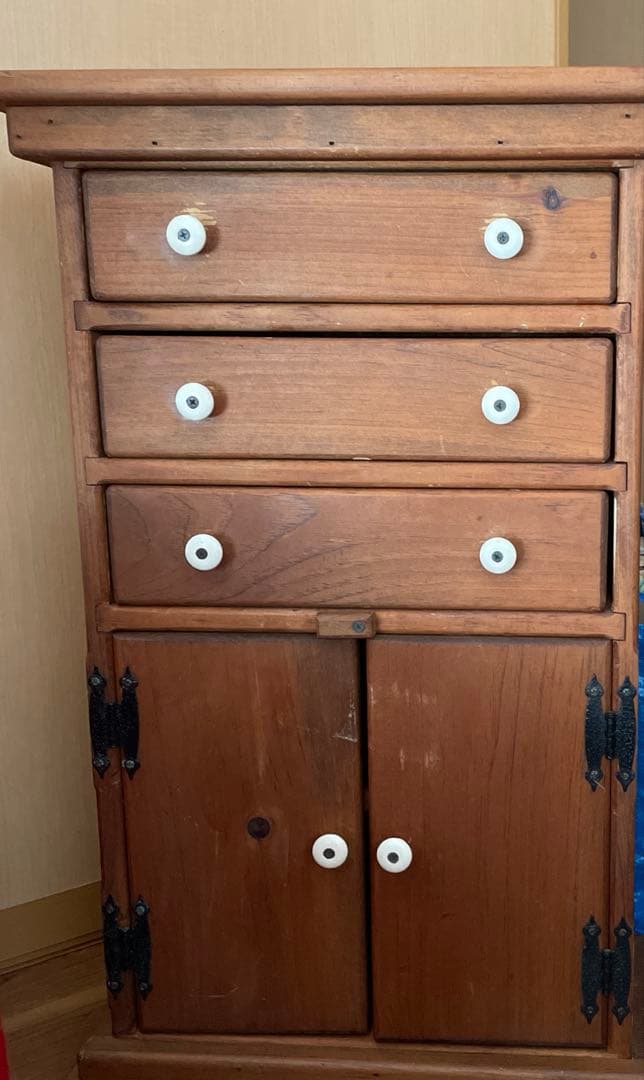 木製飾り棚　扉付き　カントリー　コーハウス　アンファン