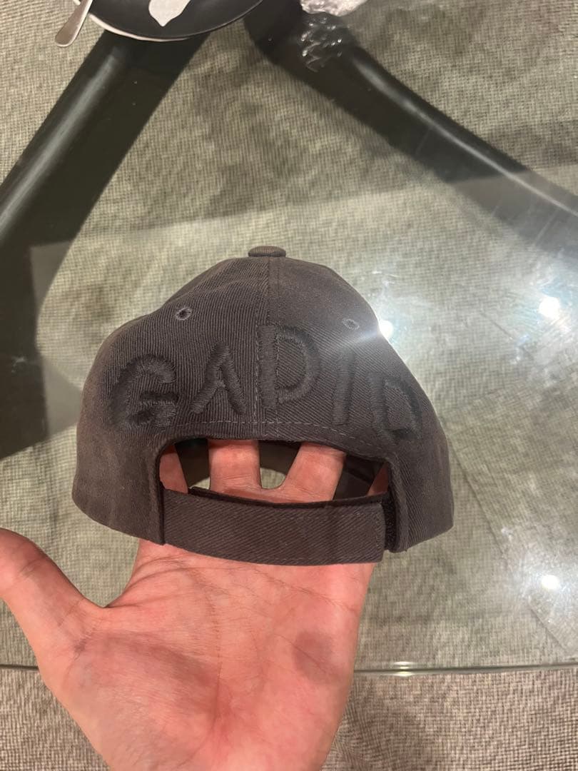 GADID ANONIEM ダークグレー ベースボールキャップ