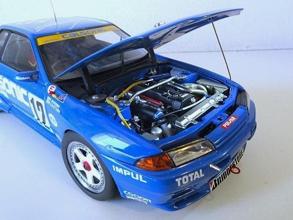 特価 AUTOart 1/18 日産 スカイライン GT-R 星野一義サイン入り