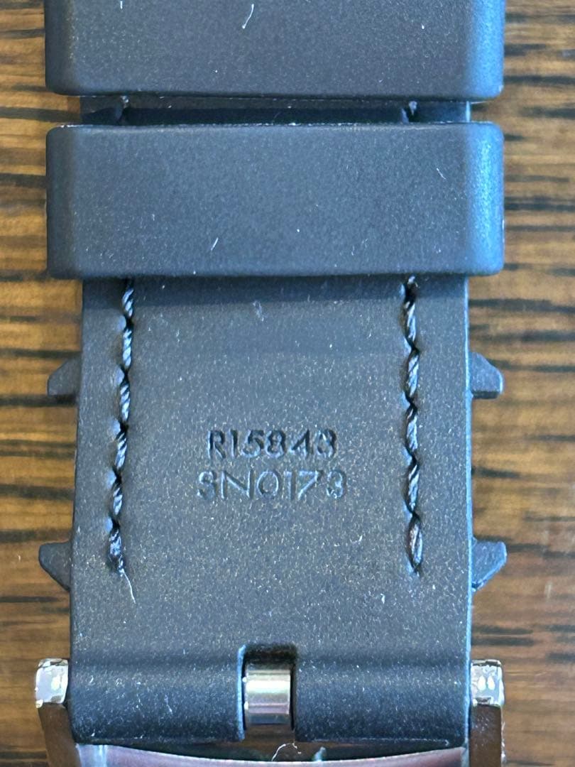 LOUIS VUITTON ブラック ラバーベルト