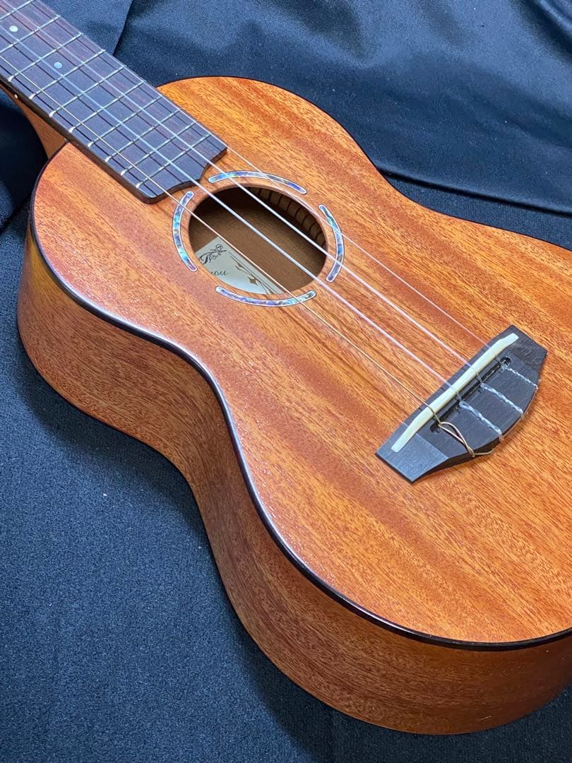 Purity  マホガニー ウクレレ コンサート  ピュアティ