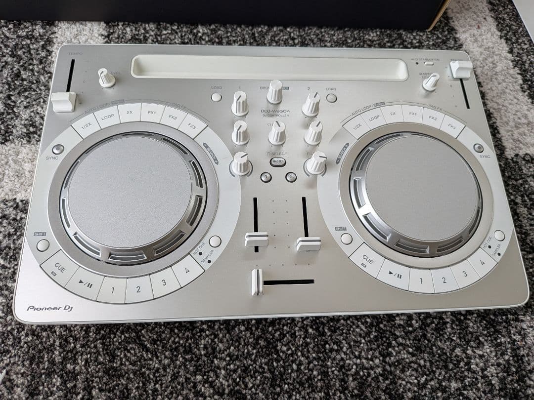 Pioneer DJ DDJ-WeGO4 コントローラー