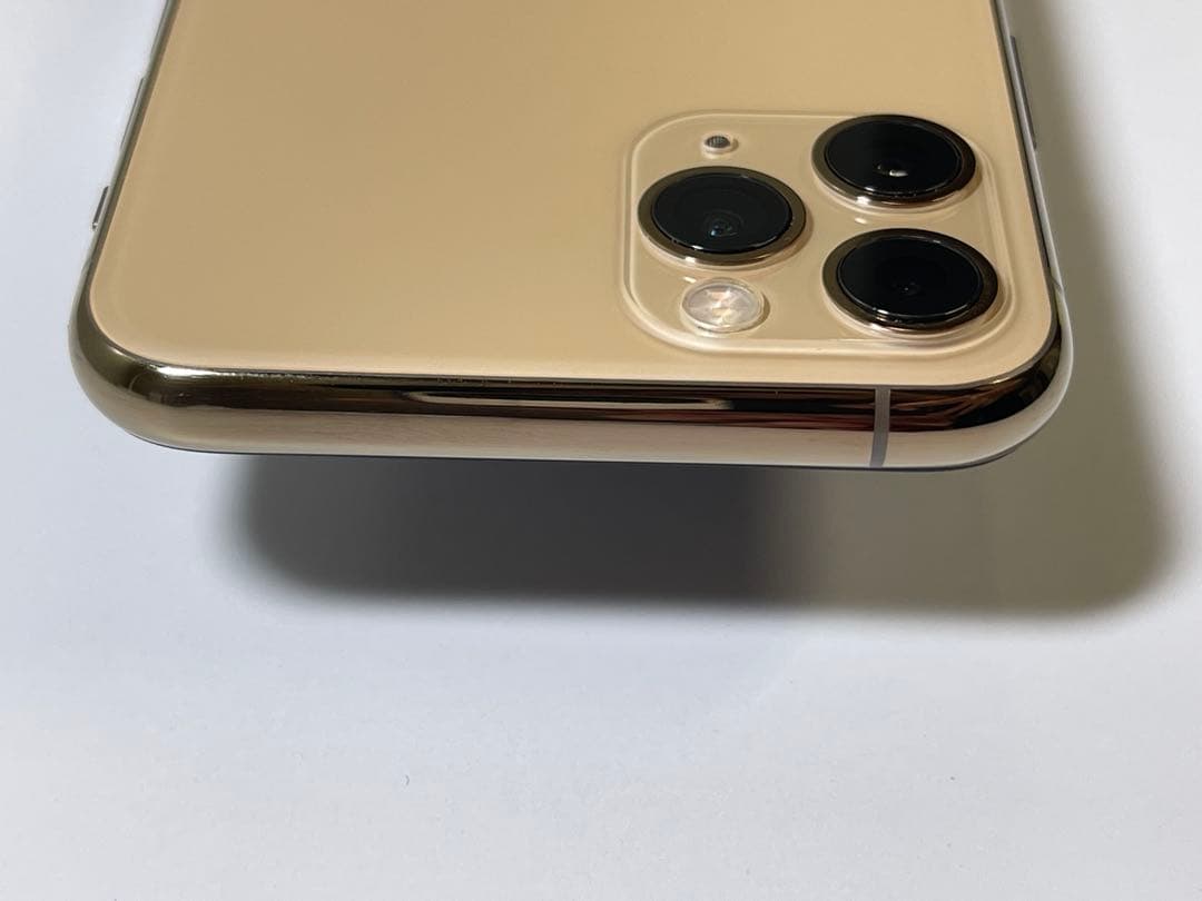 iPhone 11Pro ゴールド256GB Sim Free!