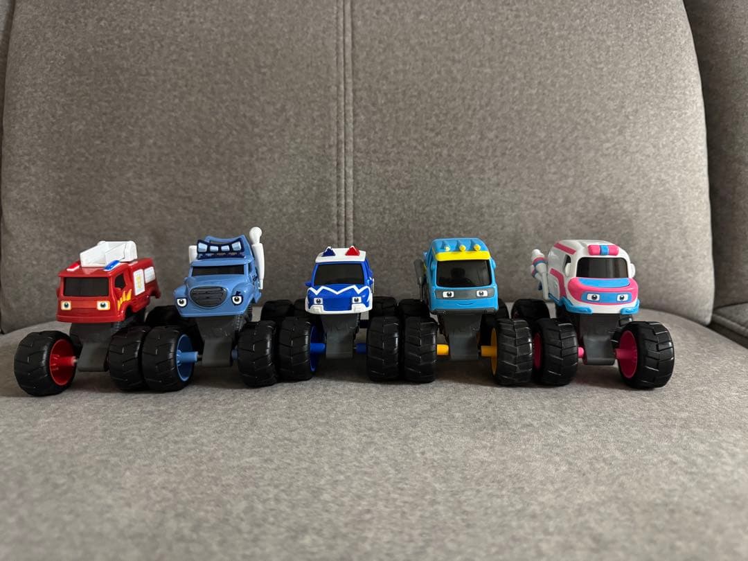 ベビーバス Babybus モンスターカー 5台セット