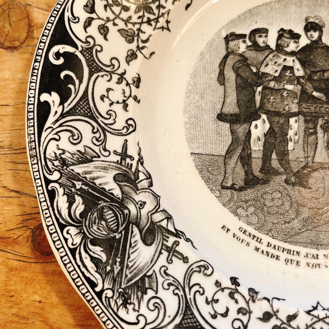 Aクレイユエモントロー　ジャンヌダルクのデザートプレート