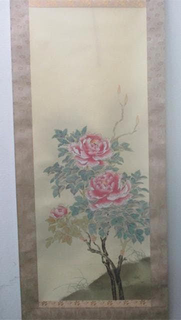 【未使用品】掛軸 佐藤和三『牡丹』日本画 絹本 箱付 掛け軸 L01408