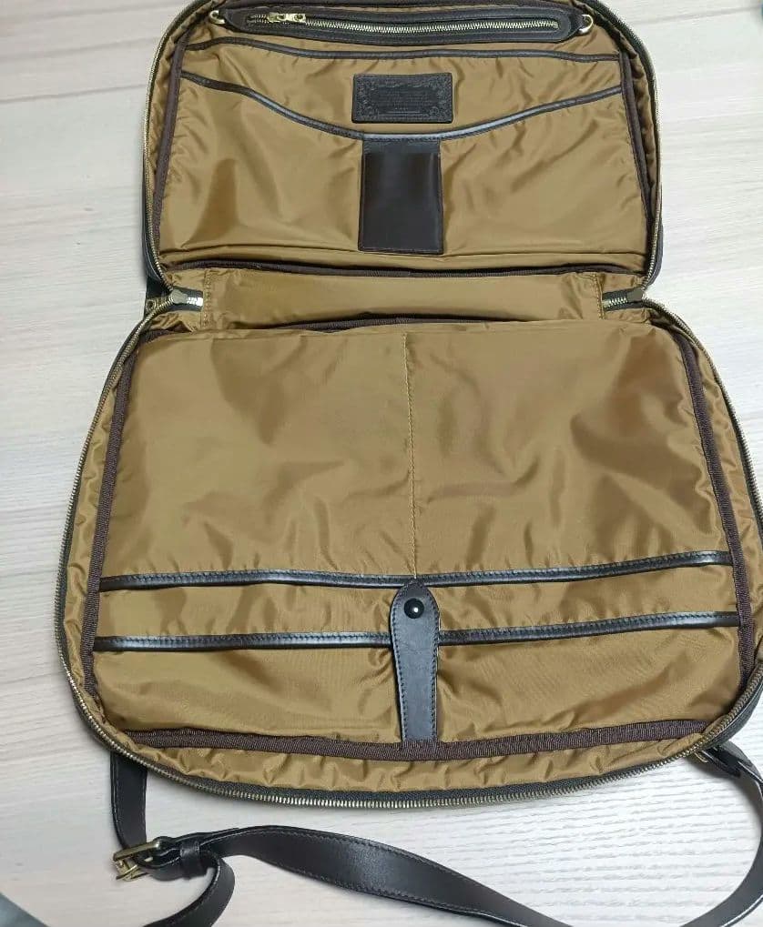 【美品】Hunting World ハンティングワールド ビジネスバッグ