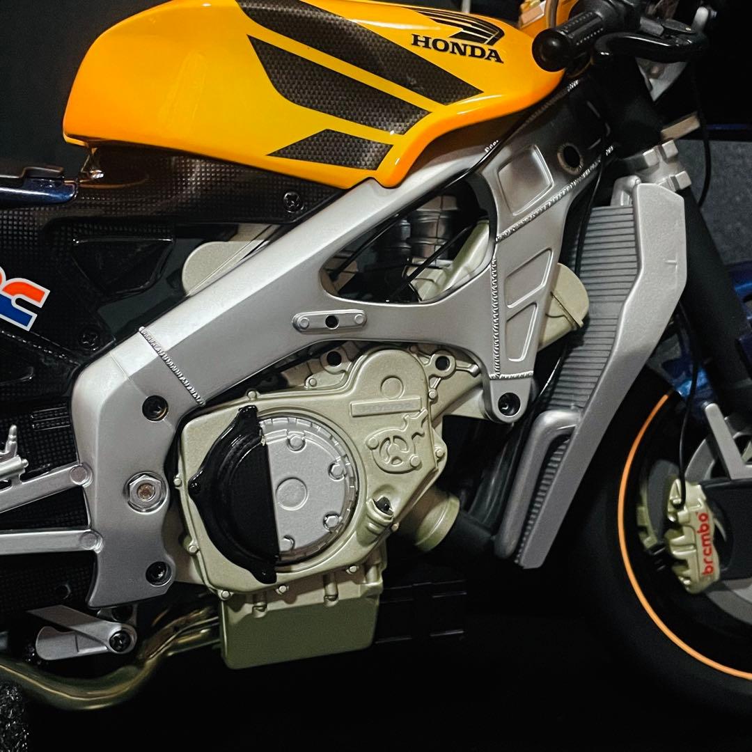 1/6 PMA レプソル ホンダ RC211V 2002 V.ロッシ