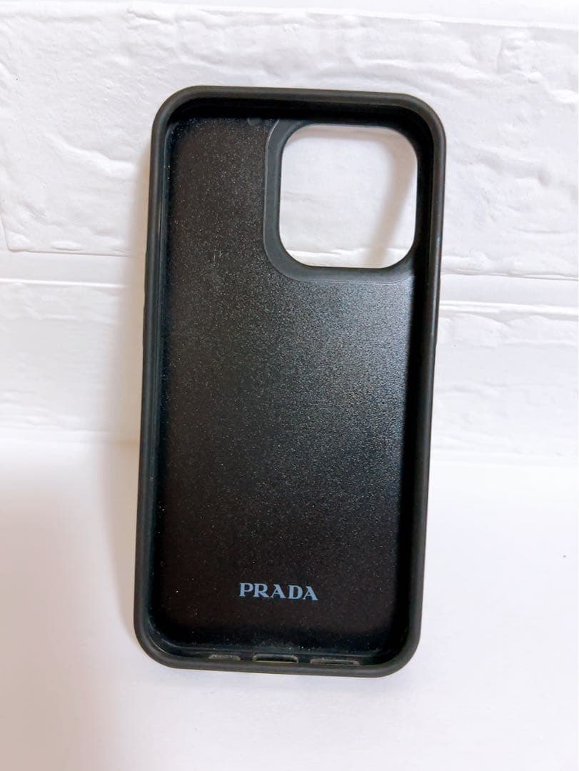 プラダ　PRADA iPhone13Pro ラインストーン　三角ロゴ