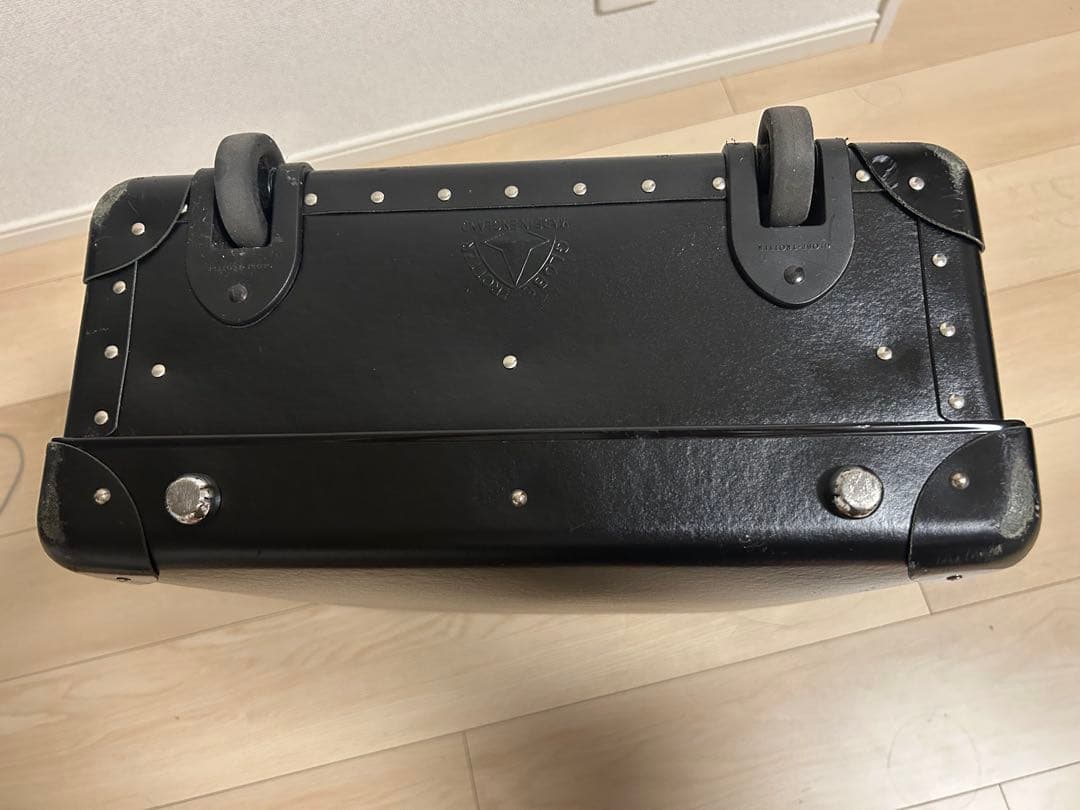 グローブトロッター　キャリーケース　ブラック