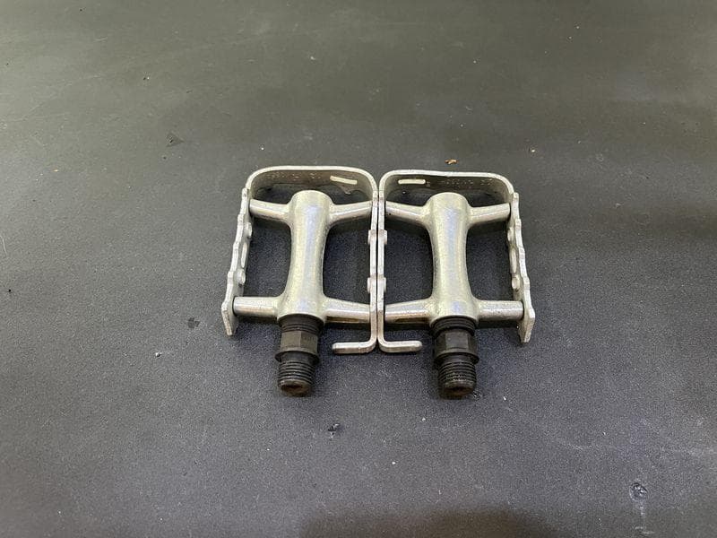 GIANT ESCAPE R3 クロスバイク sizeS　ブルーカラー