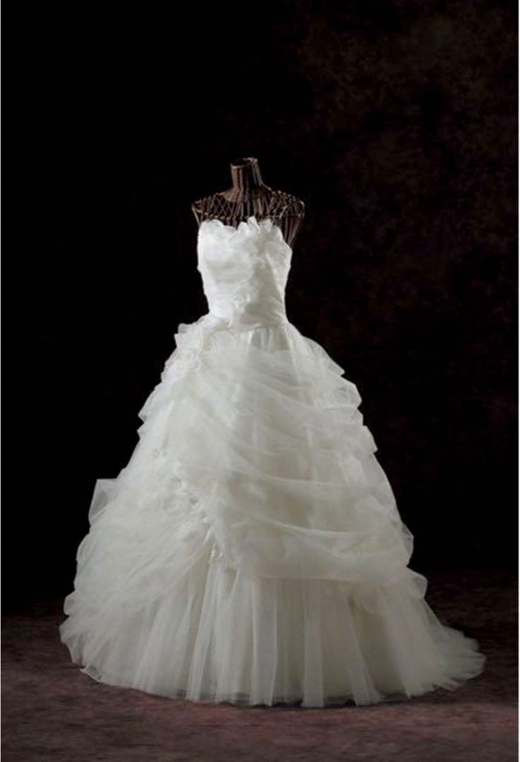 ワタベウエディング　ウェディングドレス