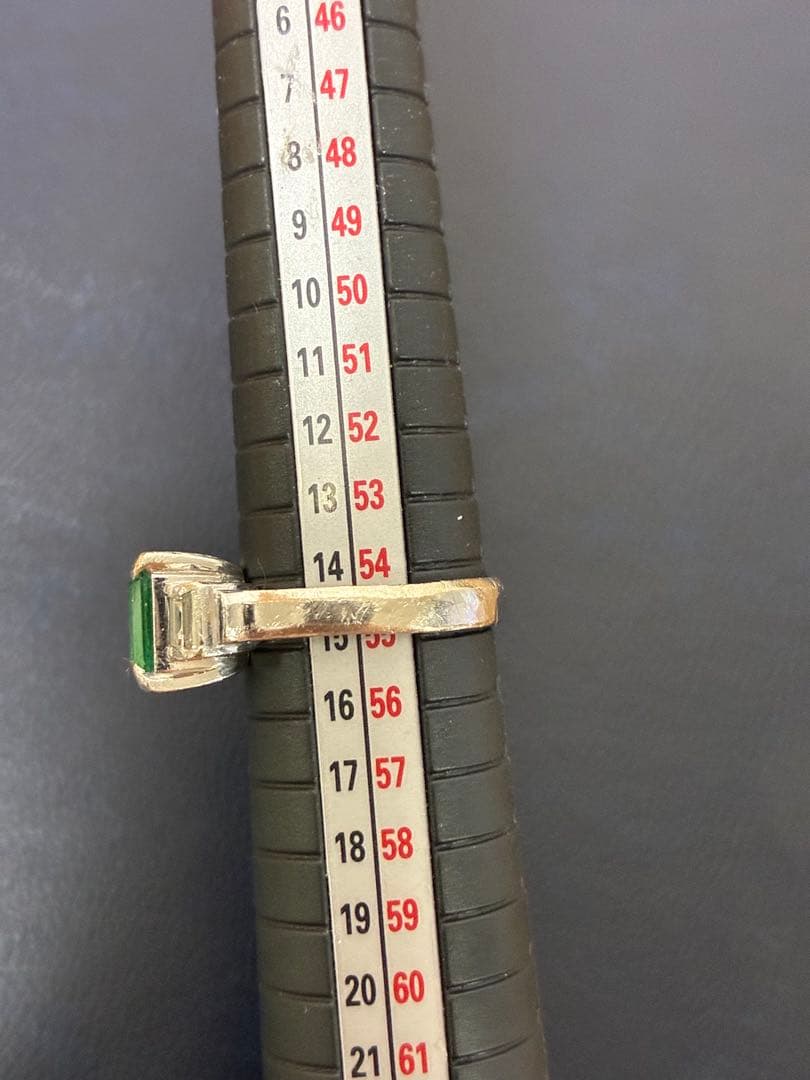 エメラルド2.08ct ダイヤモンドPT900リング