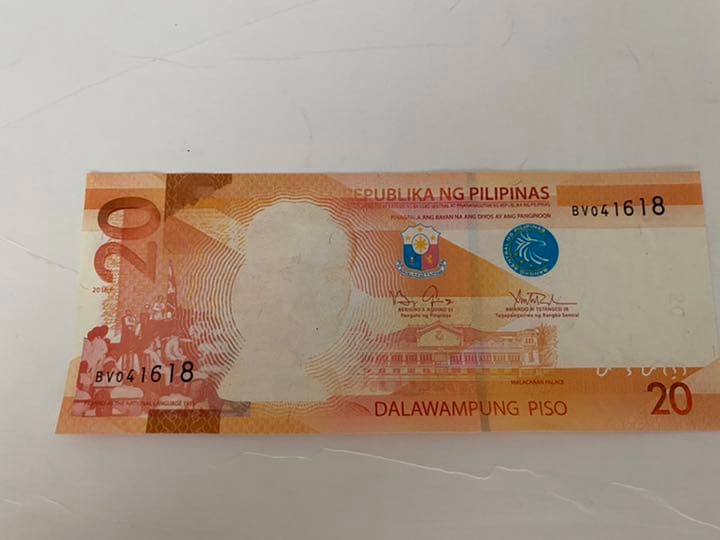 印刷エラー　フィリピン20ペソ札と財布