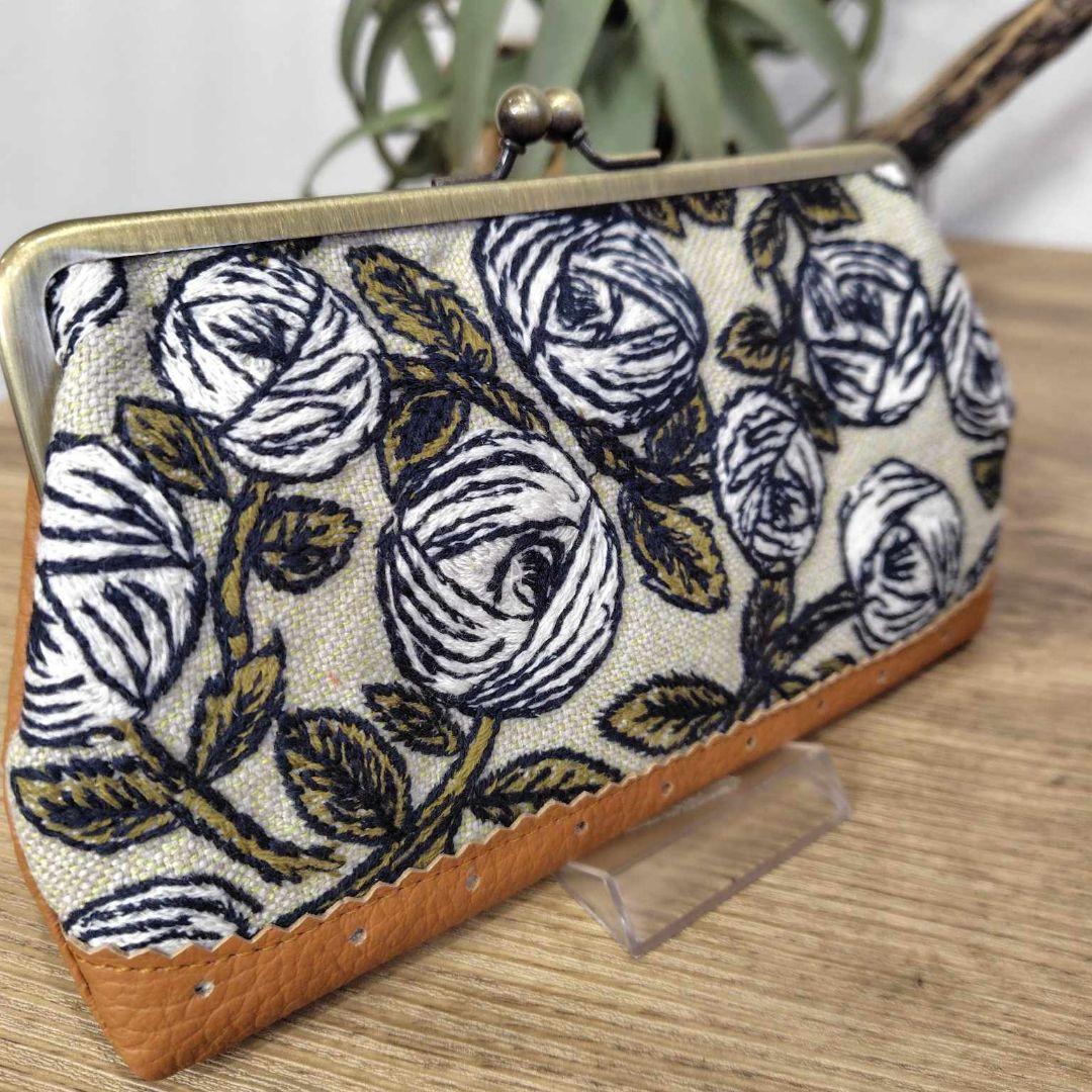 し*ん様 ミナペルホネン/Rosyロージィベージュ牛革キャメル/がま口牛革長財布