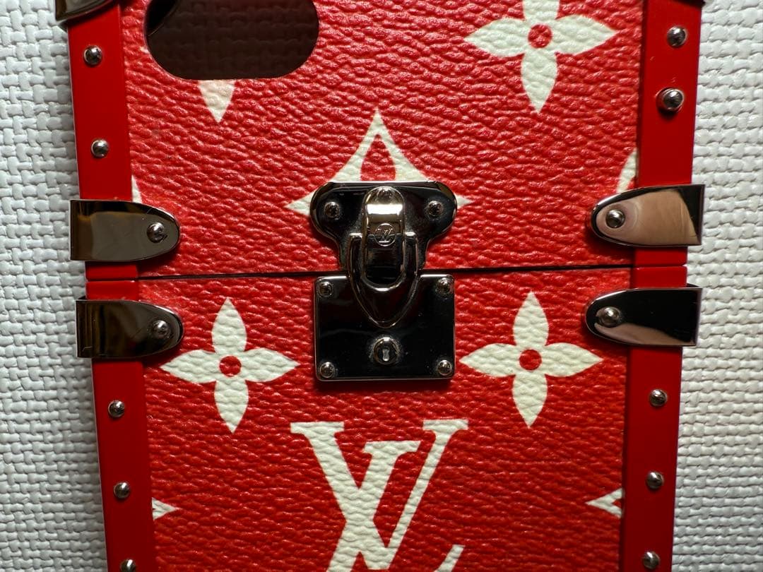 大特価‼️VUITTON Supreme M64499 iPhone7 ケース