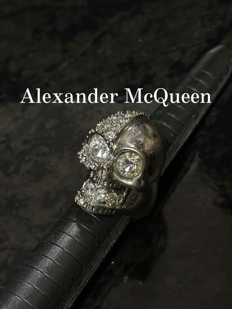 アクセサリー Alexander McQueen Skull Zirconia Ring