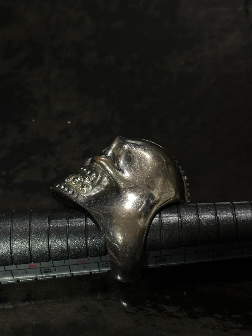 アクセサリー Alexander McQueen Skull Zirconia Ring