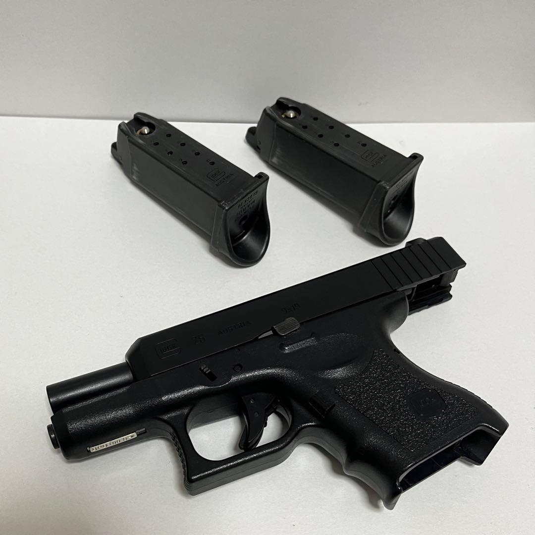 東京マルイ グロック26 Glock26 ガスブローバック マガジン2本付き