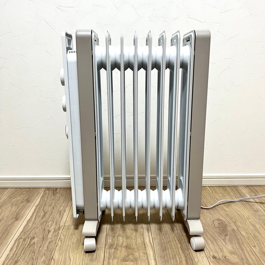 【美品】デロンギ ヴェルティカルド オイルヒーター RHJ21F0812-WH