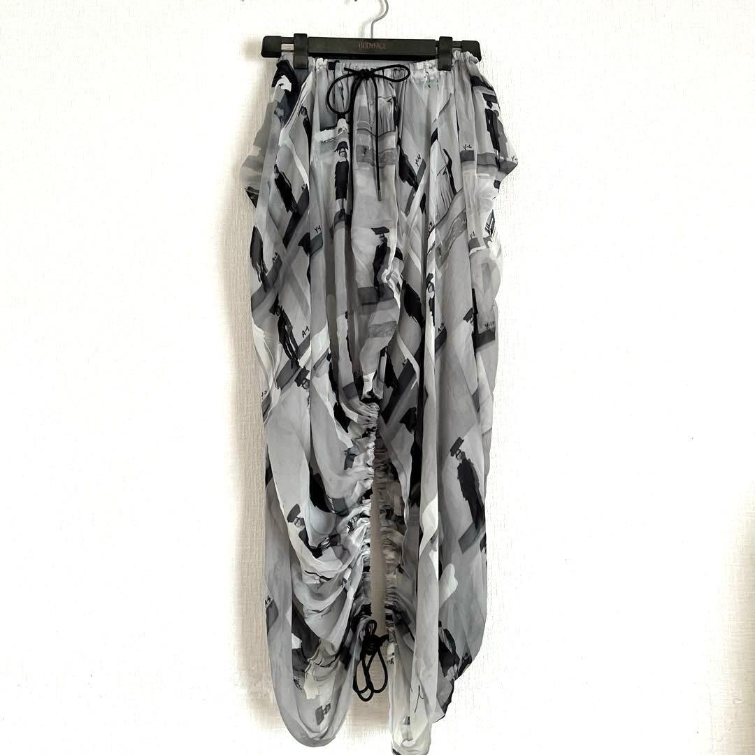 リミフウ　写真プリント　グレー ブラック スカート