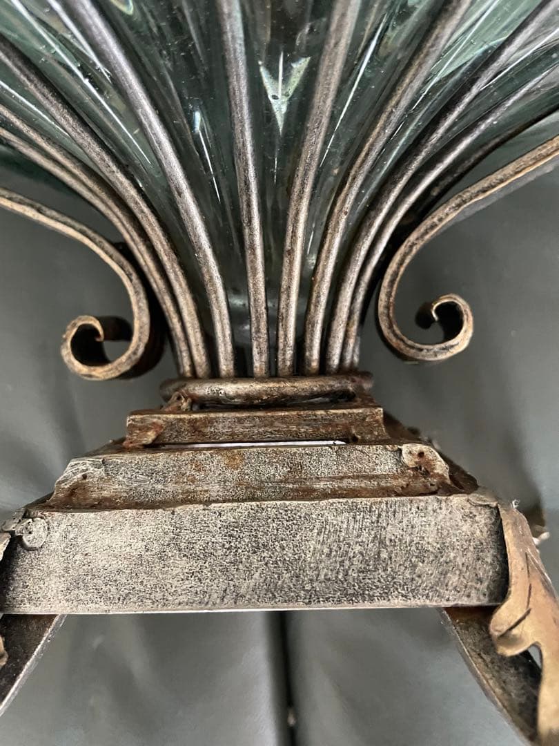 フラワーアレンジの器