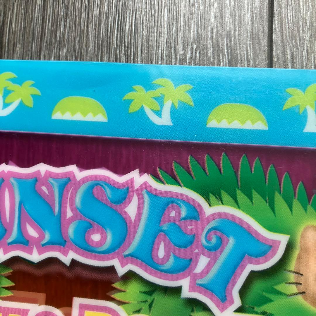 d*2様 ハローキティ　サンセットクリアファイル　日焼けキティ　サンリオ