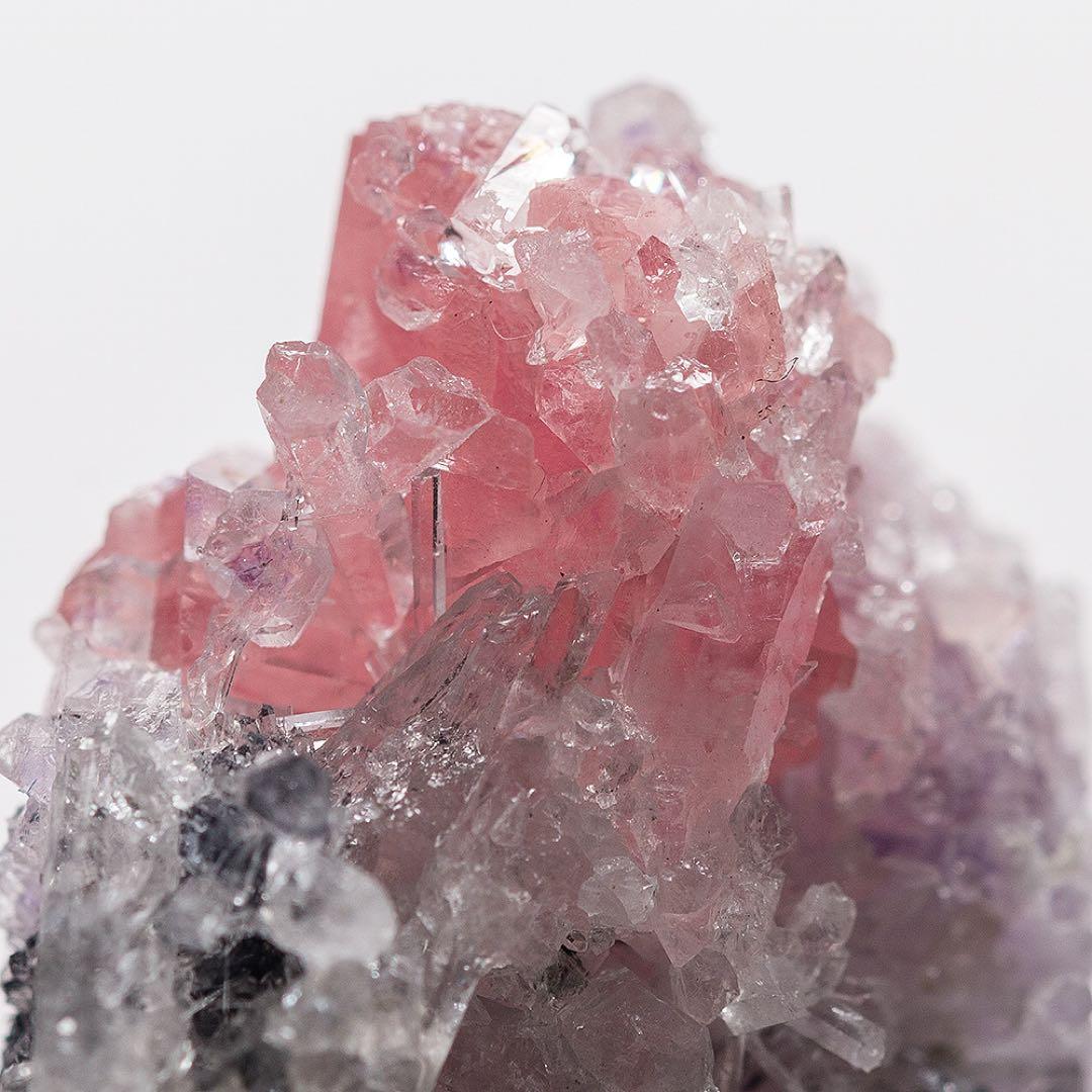 中国 ロードクロサイト フローライト 天然石 原石 鉱物標本 鉱石 蛍石 724