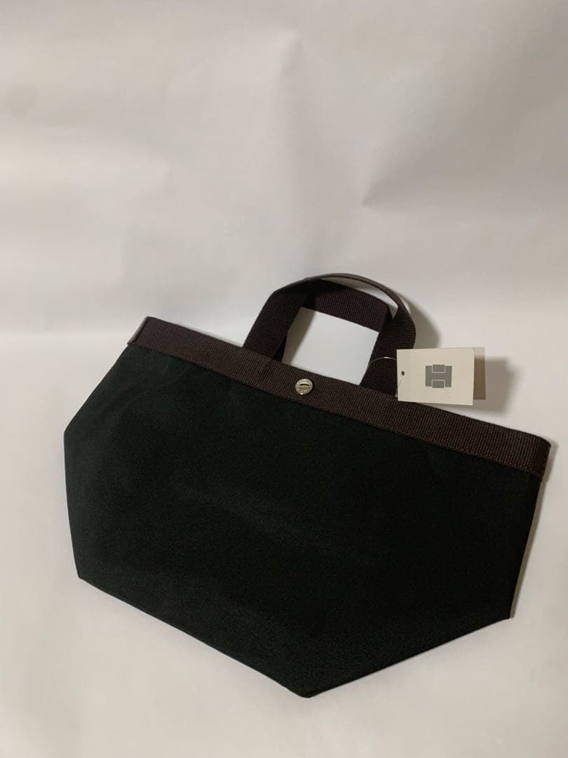 エルベシャプリエ 707c ノワール　ブラック舟形 トートバッグ M