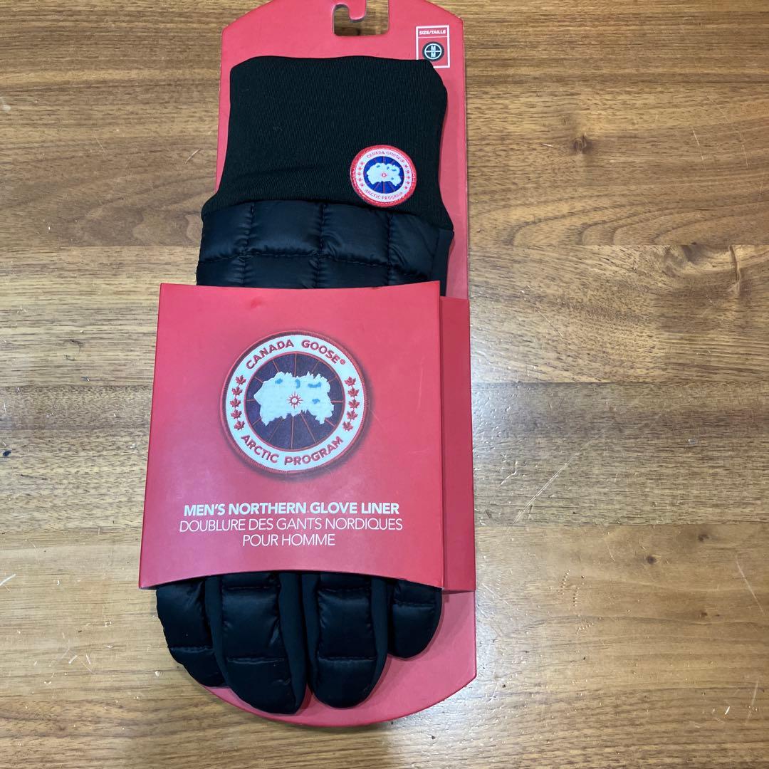 【新品✨】  カナダグース　手袋　メンズM 値下げ！
