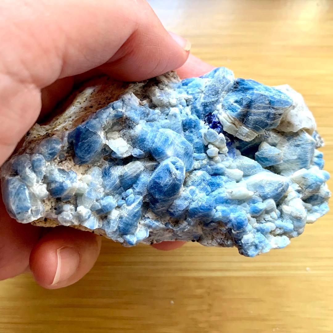 大きな母岩上の美しいアフガナイト141g/1点もの