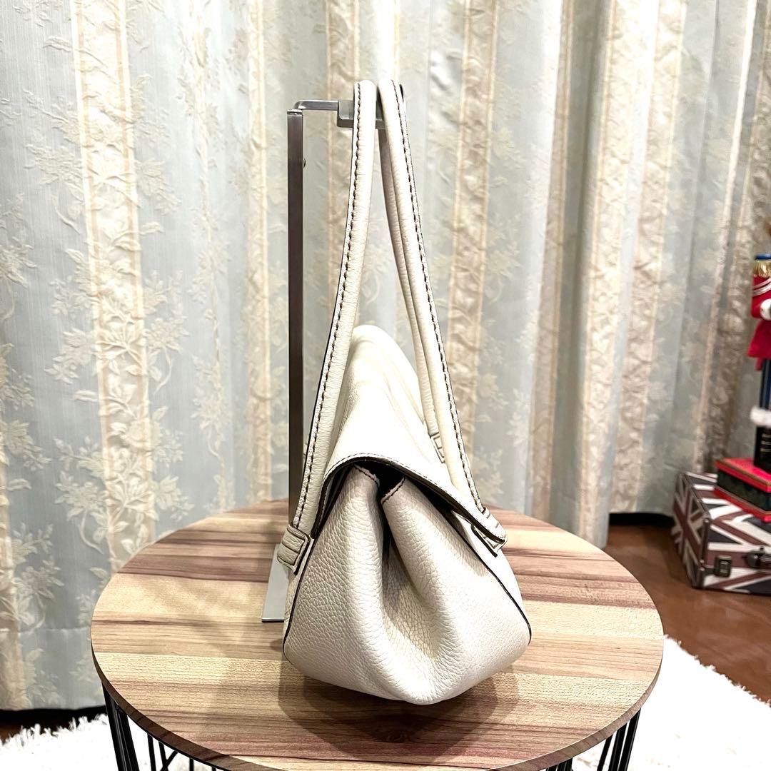 ✨希少✨TOD’S トッズ ハンドバッグ コーニッシュウェーブ レザー 肩掛け