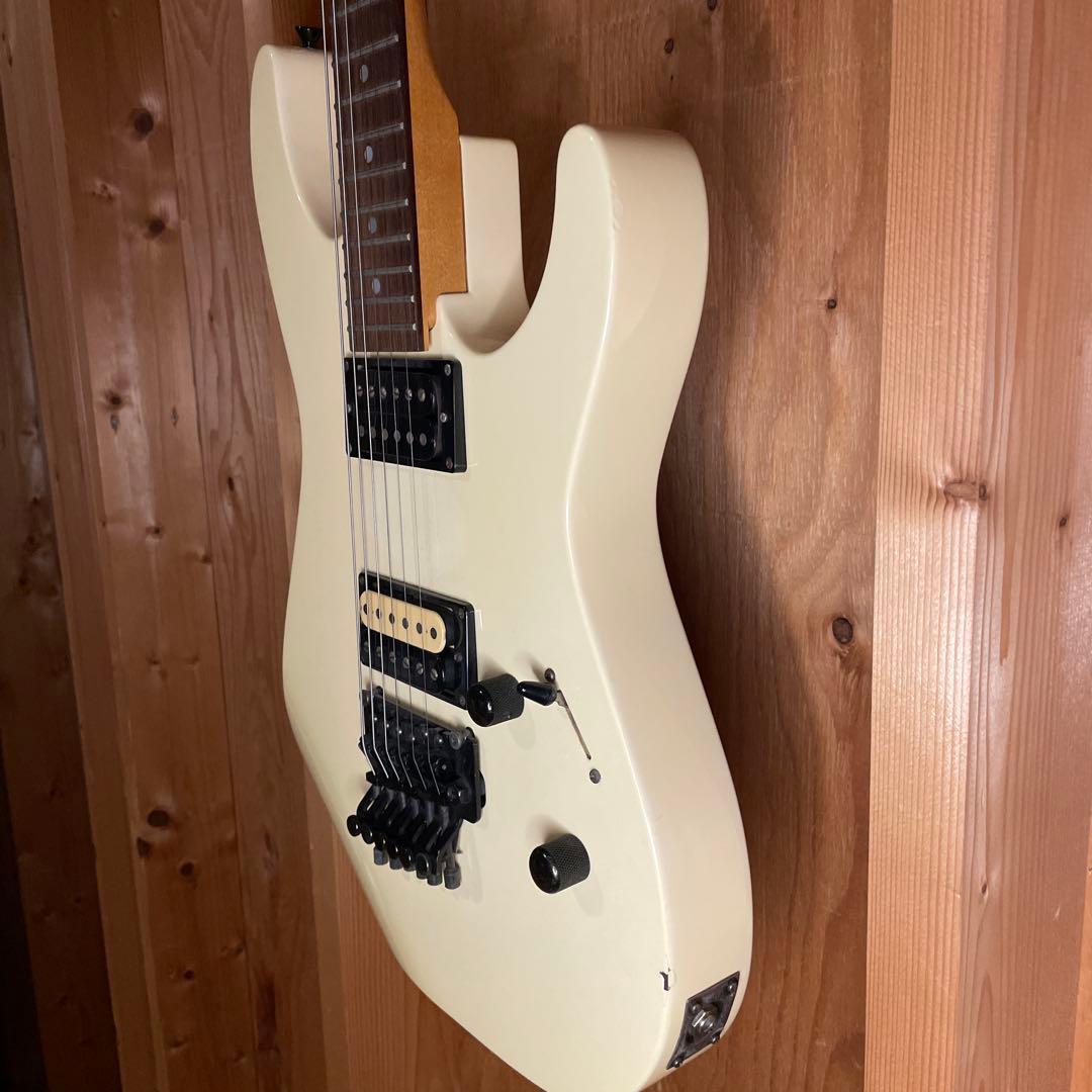 【ケース付き】Kramer クレイマー エレキギター バナナヘッド