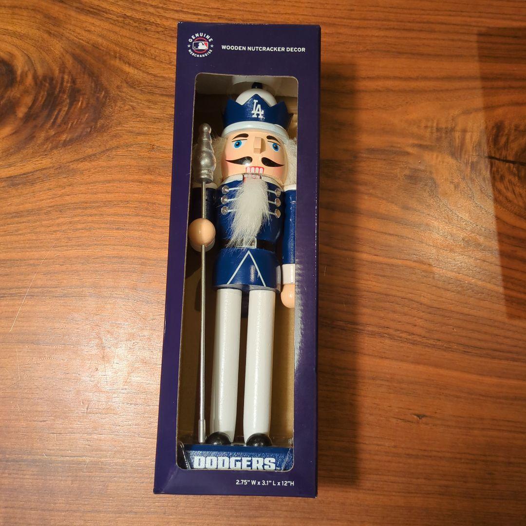 ロサンゼルス　ドジャース　くるみ割り人形