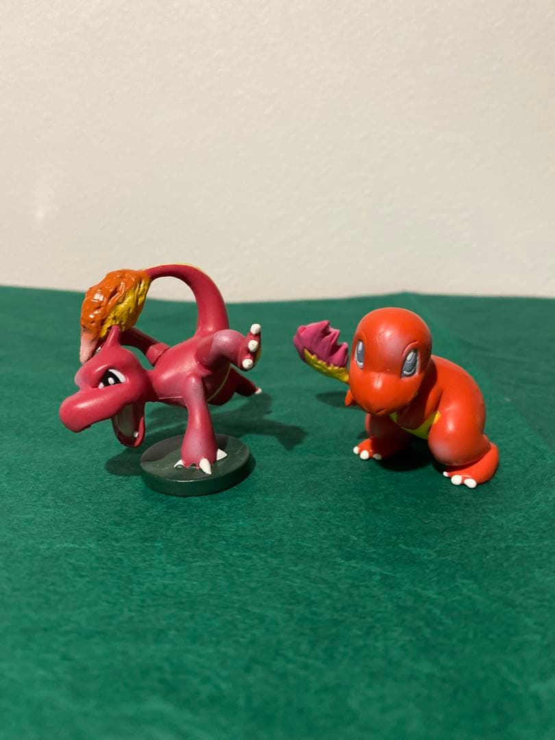 【超希少】初期 ヒトカゲ リザード 形違い モンコレ 2体 TOMY