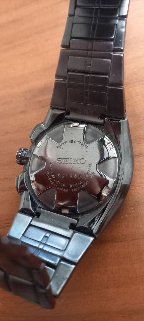 SEIKO 腕時計 黒　7T62-0ED0