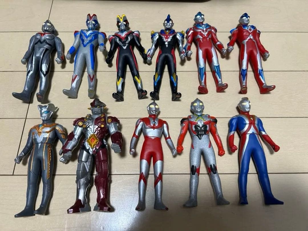 ウルトラマン　怪獣　フィギュア　セット 約50体 ソフビ　ギンガスパーク　ライブ
