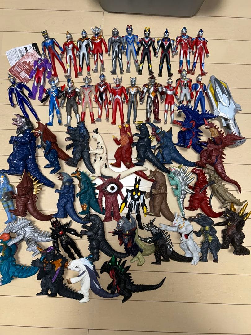 ウルトラマン　怪獣　フィギュア　セット 約50体 ソフビ　ギンガスパーク　ライブ
