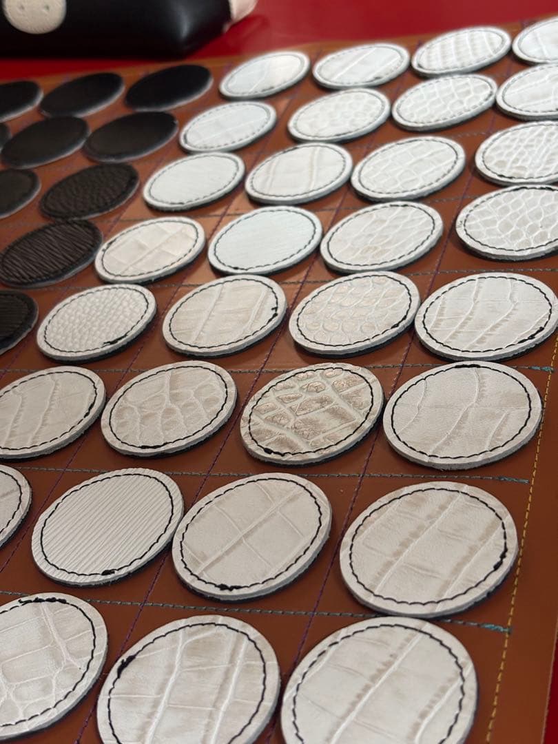 本革　オセロ　革製品　ボードゲーム