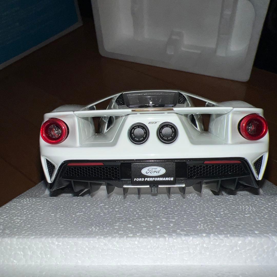ハッピー様用 AUTOart 1/18 Ford GT ホワイト　オートアート